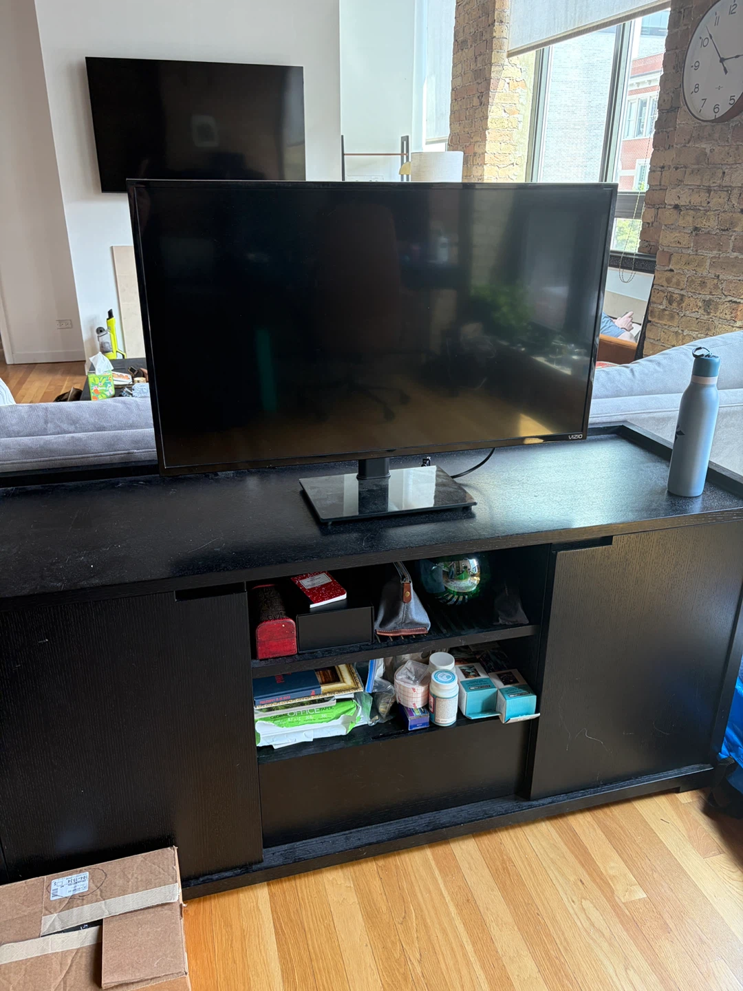 Vizio 40" Flat Screen TV - photo 2