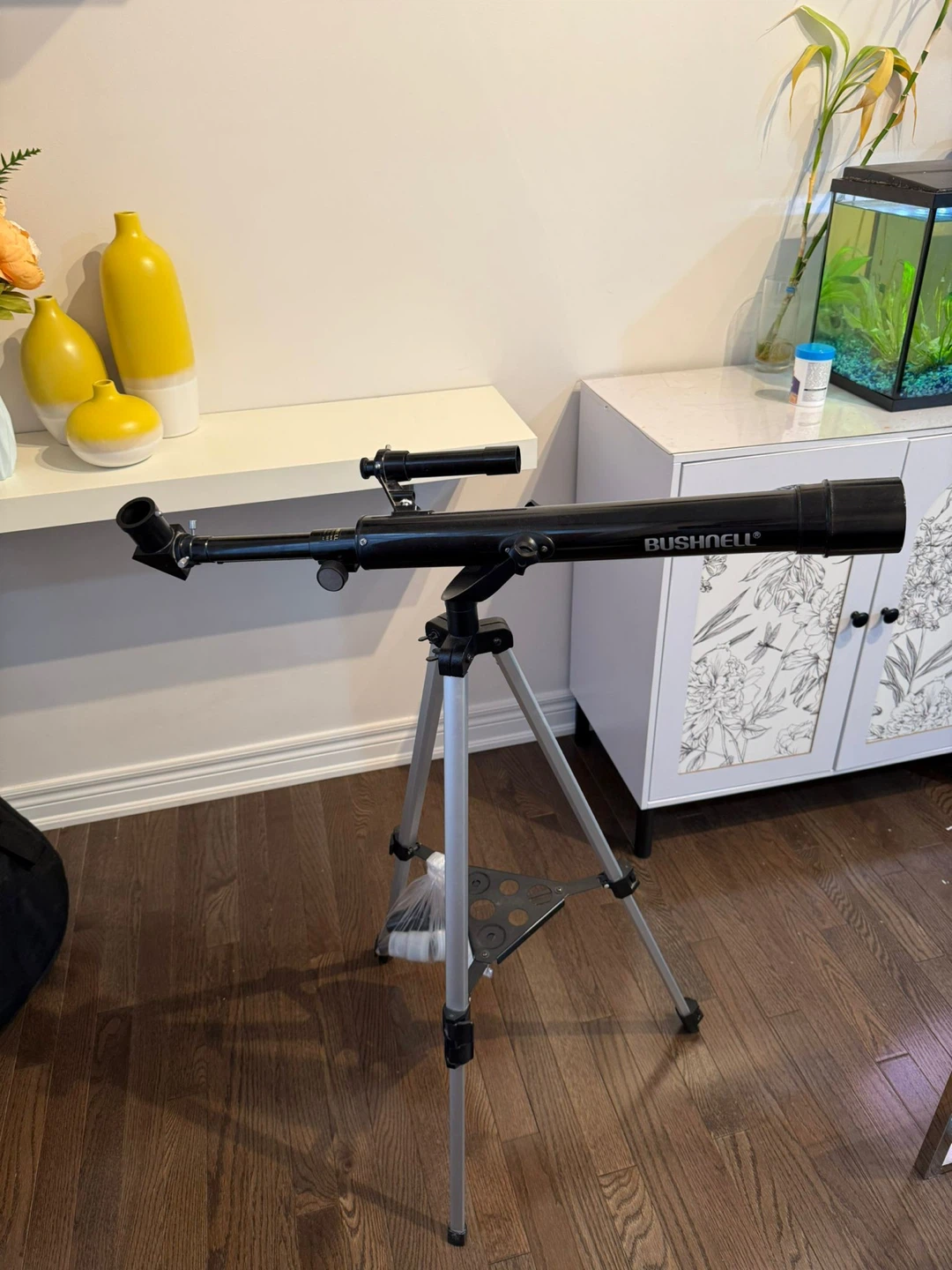 CONTENT SALE - Bushnell Telescope with Tripod
