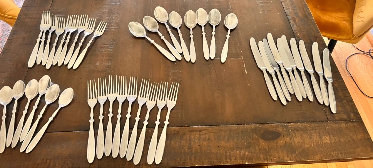 Silverware Set - Forks, Spoons, and Knives
