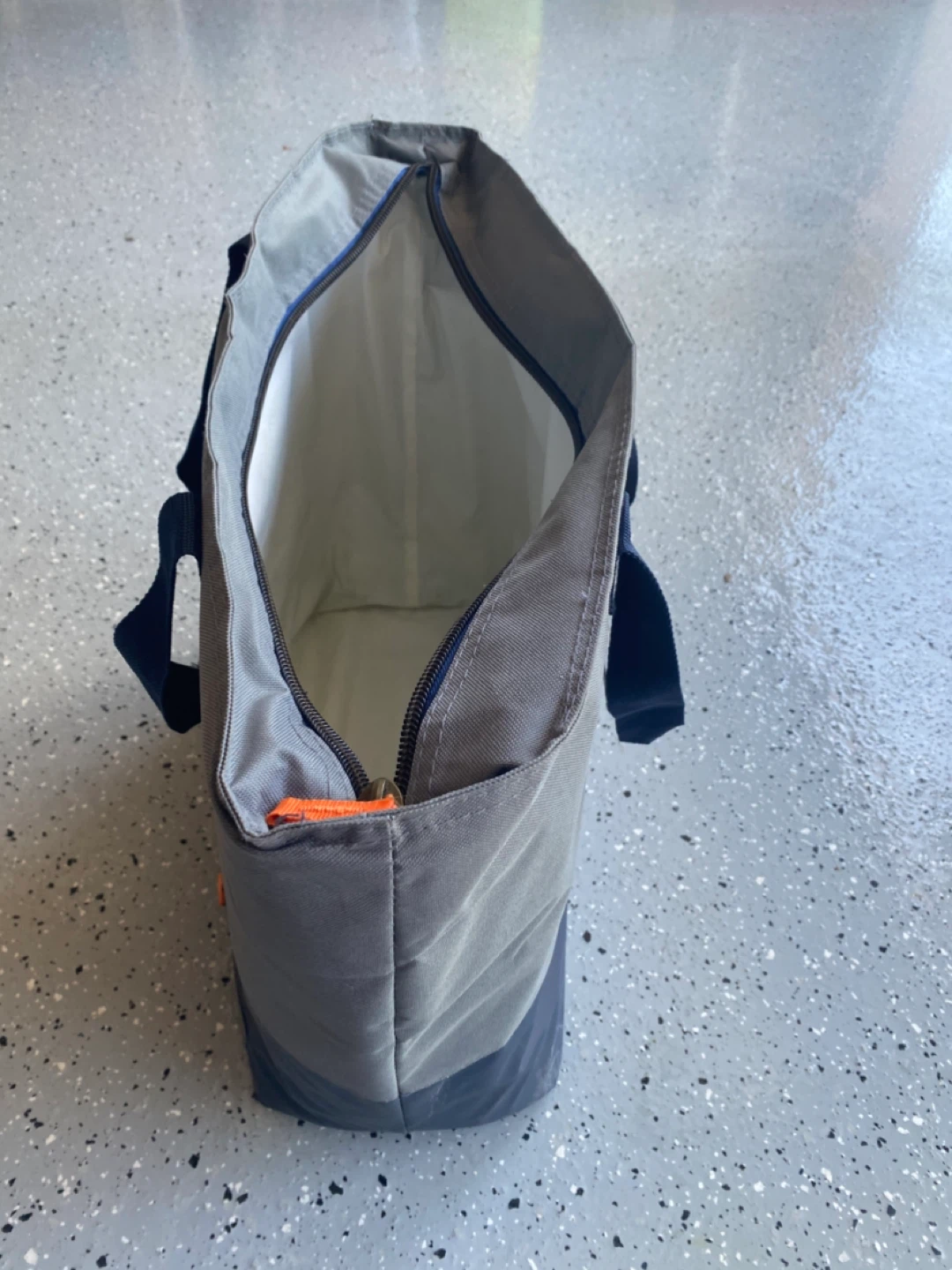 Insulated Cooler Tote Bag - photo 2