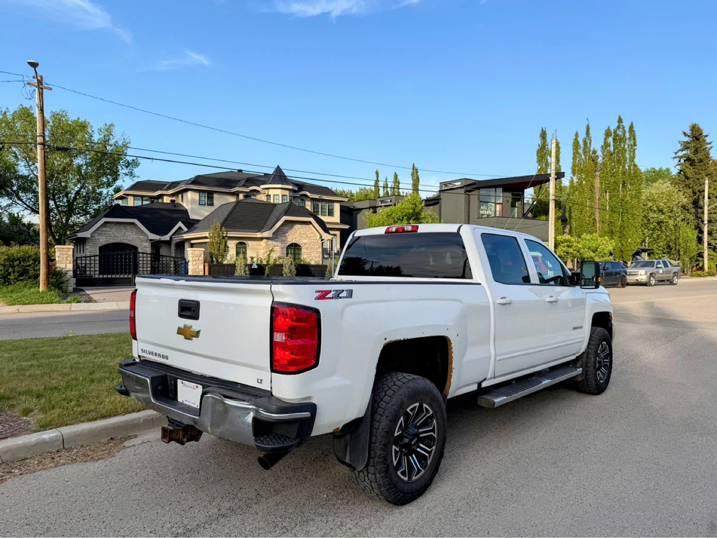 2019 Chevrolet Silverado 2500HD LT Z71 4WD Crew Cab - photo 3