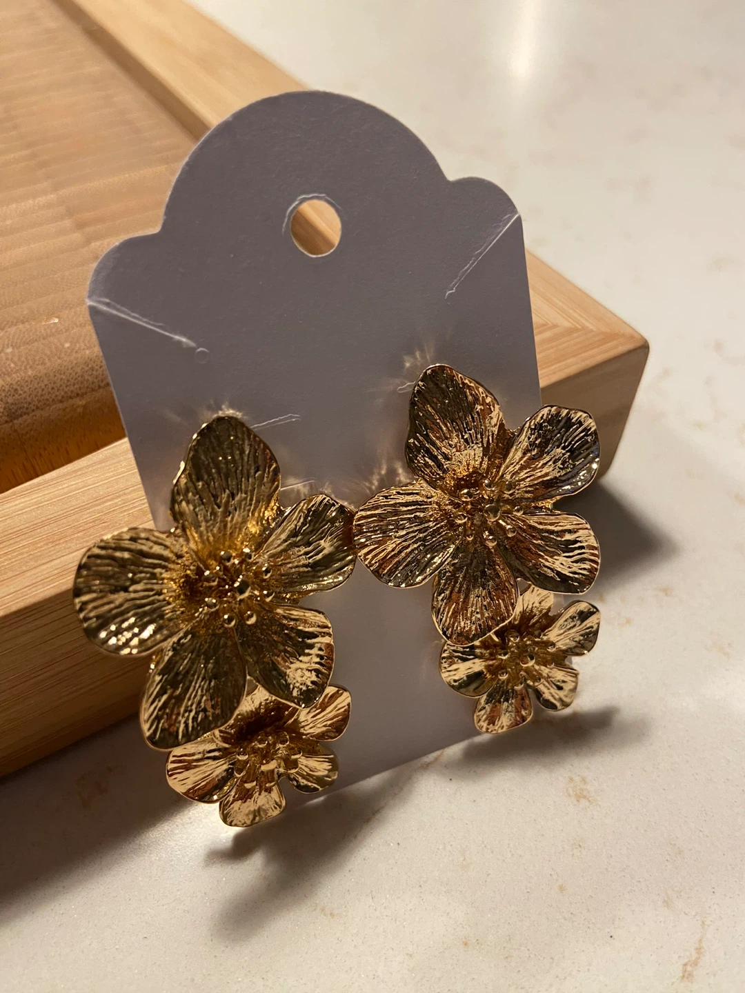 Gold Flower Dangle Earrings - photo 2