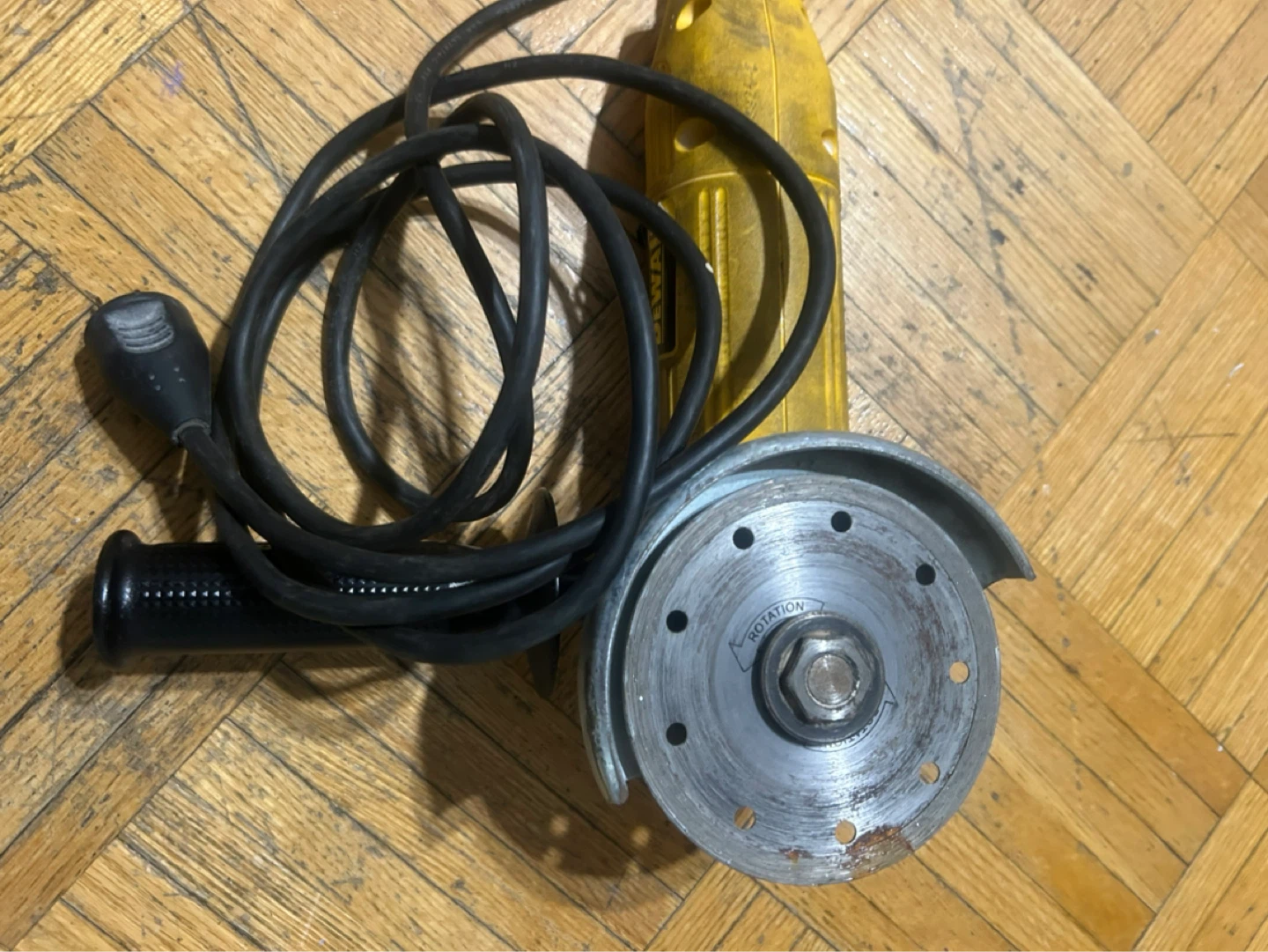 DEWALT Angle Grinder - photo 2