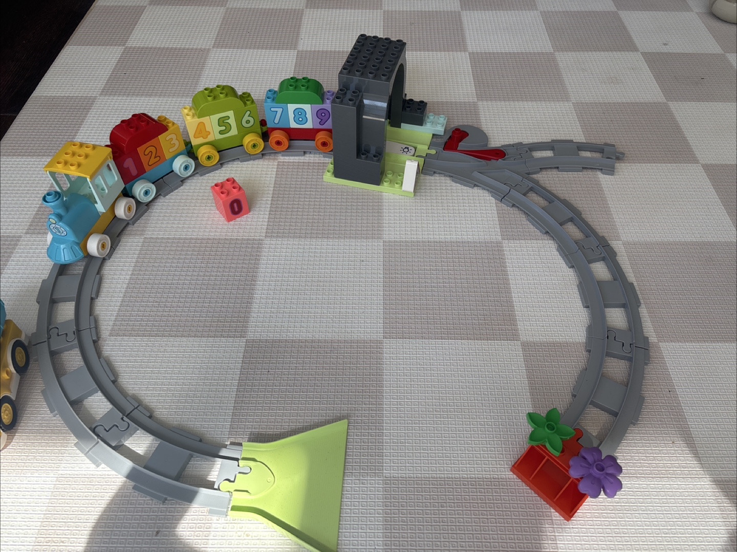 LEGO DUPLO Number Train Set - photo 4