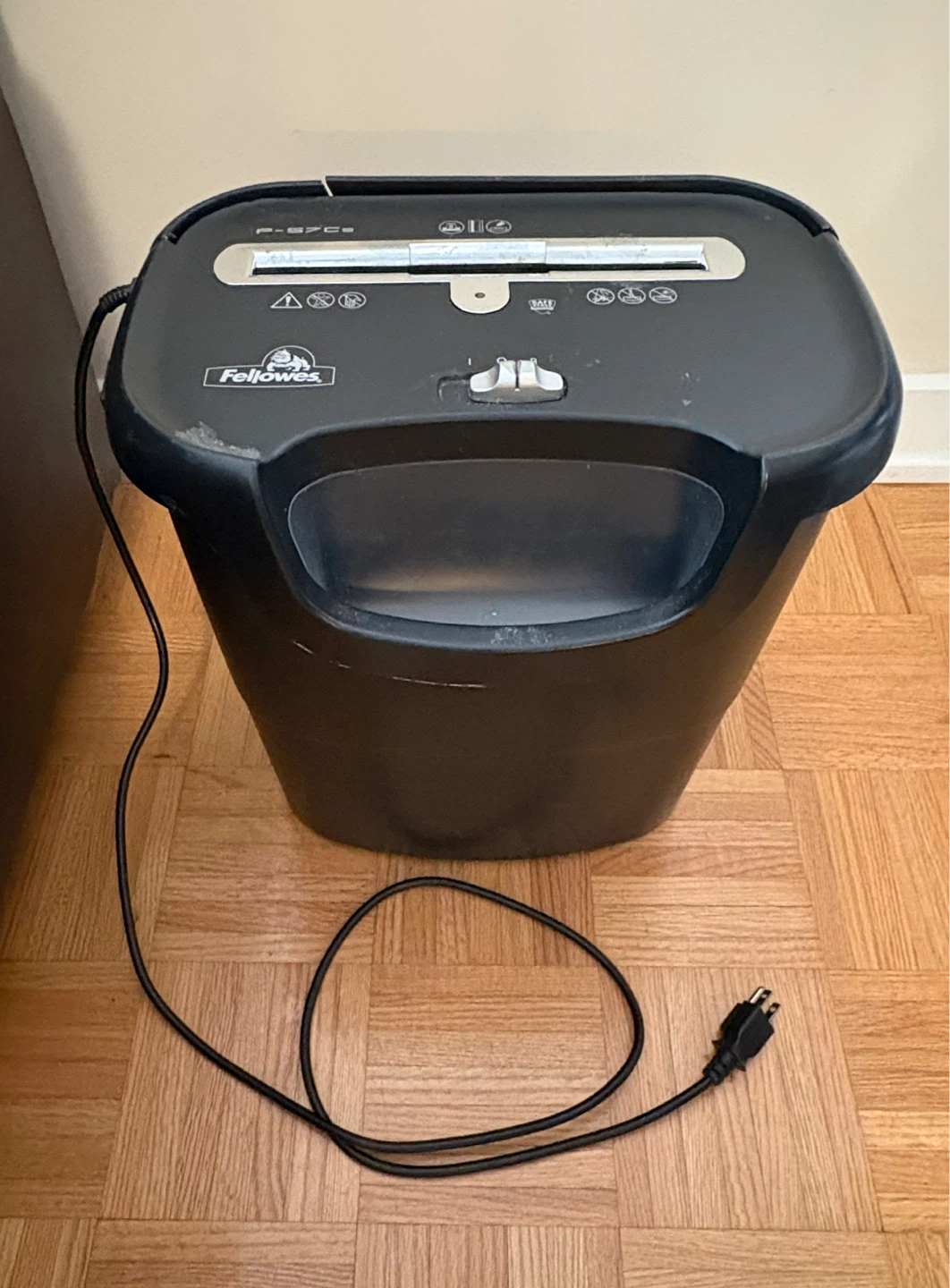 Fellowes P-57Cs Paper Shredder