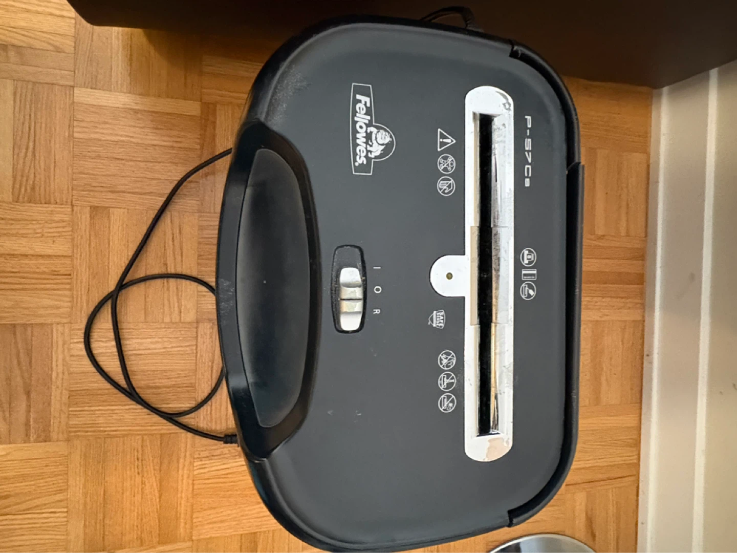 Fellowes P-57Cs Paper Shredder - photo 2