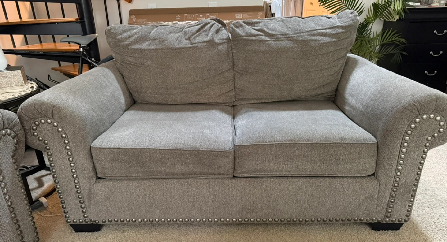 Gray Tufted Loveseat and Sofa Set - photo 2
