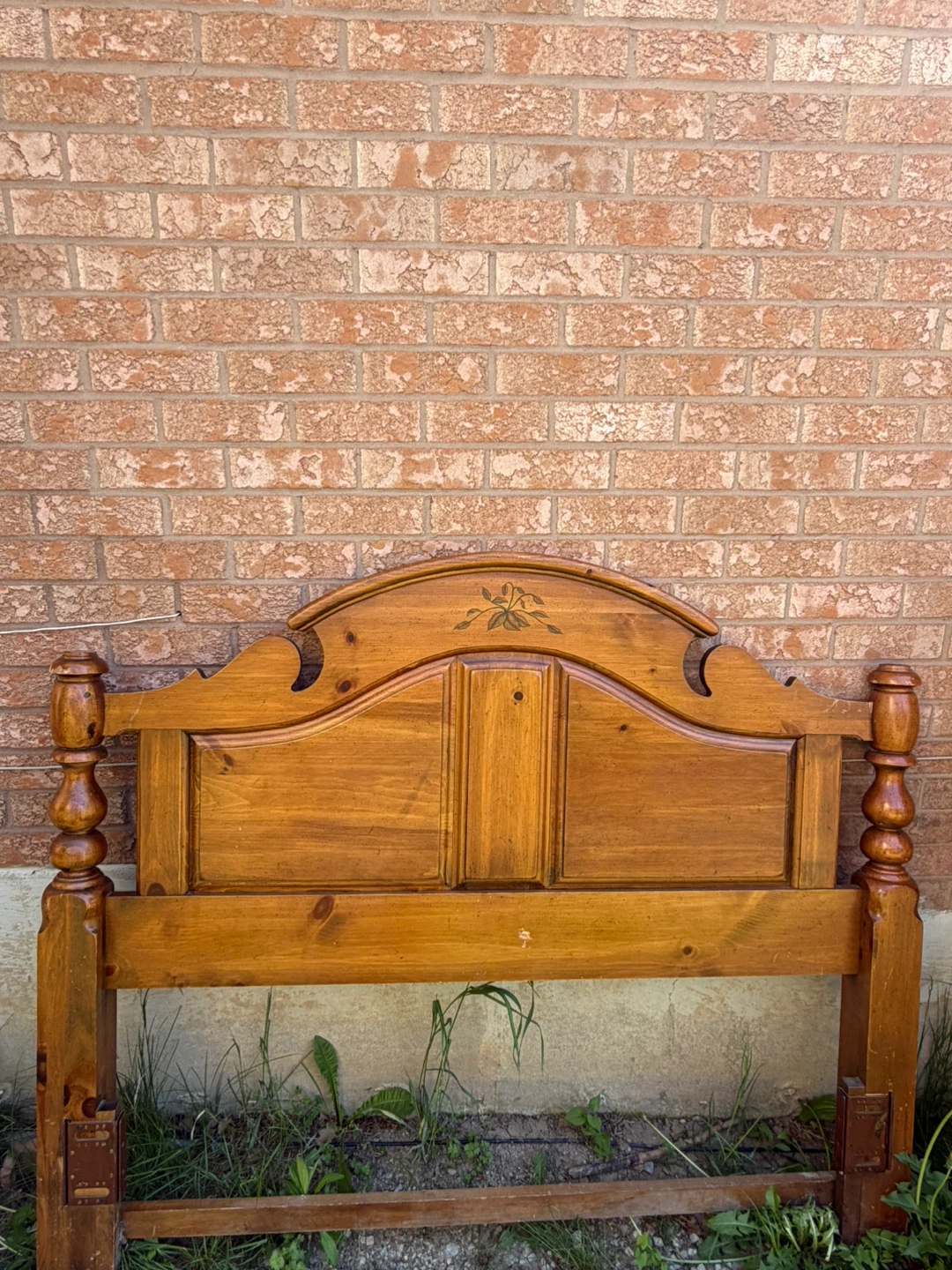 Queen Bed Frame & Mattress Set – Solid Wood