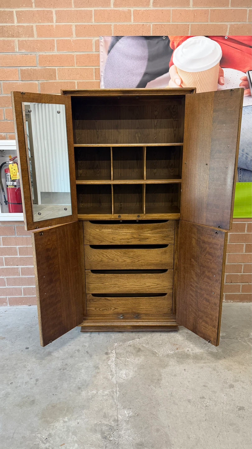 Unique Armoire with drawers - photo 2