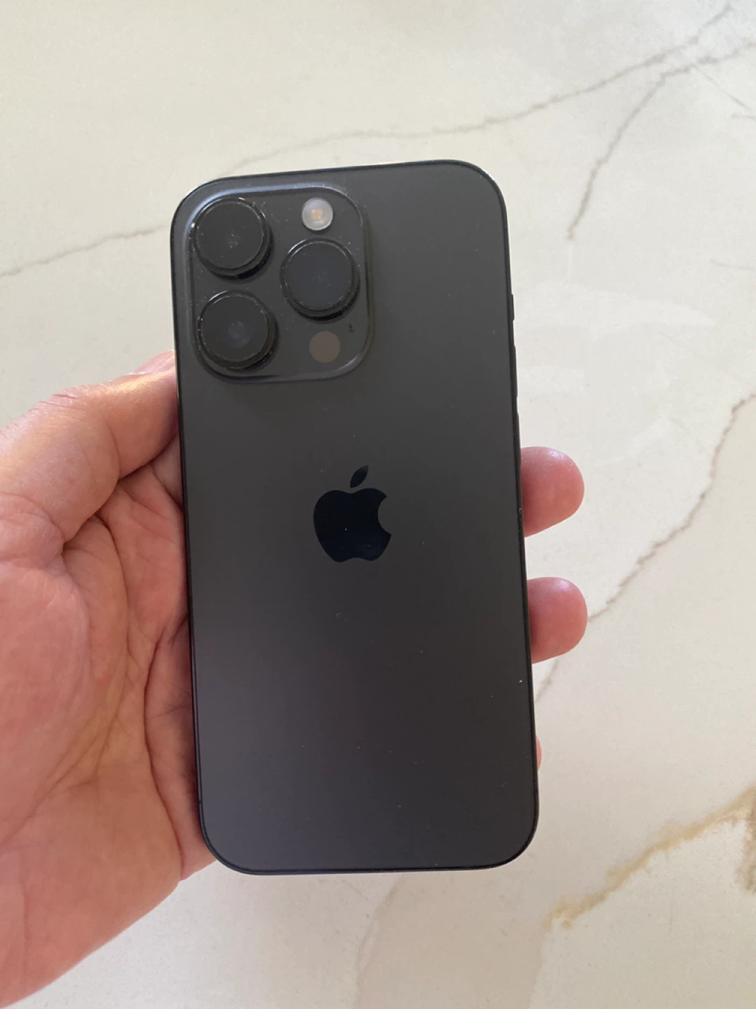 Apple iPhone 14 Pro - photo 2