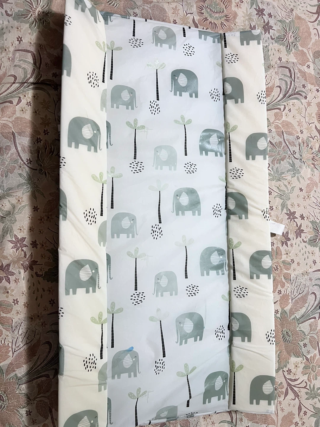 Baby Changing Pad - photo 2