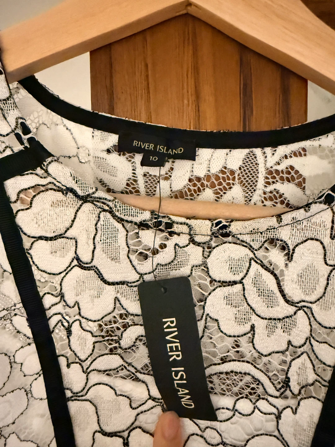 River Island Lace Dress - Size 10 EU / Medium - photo 2