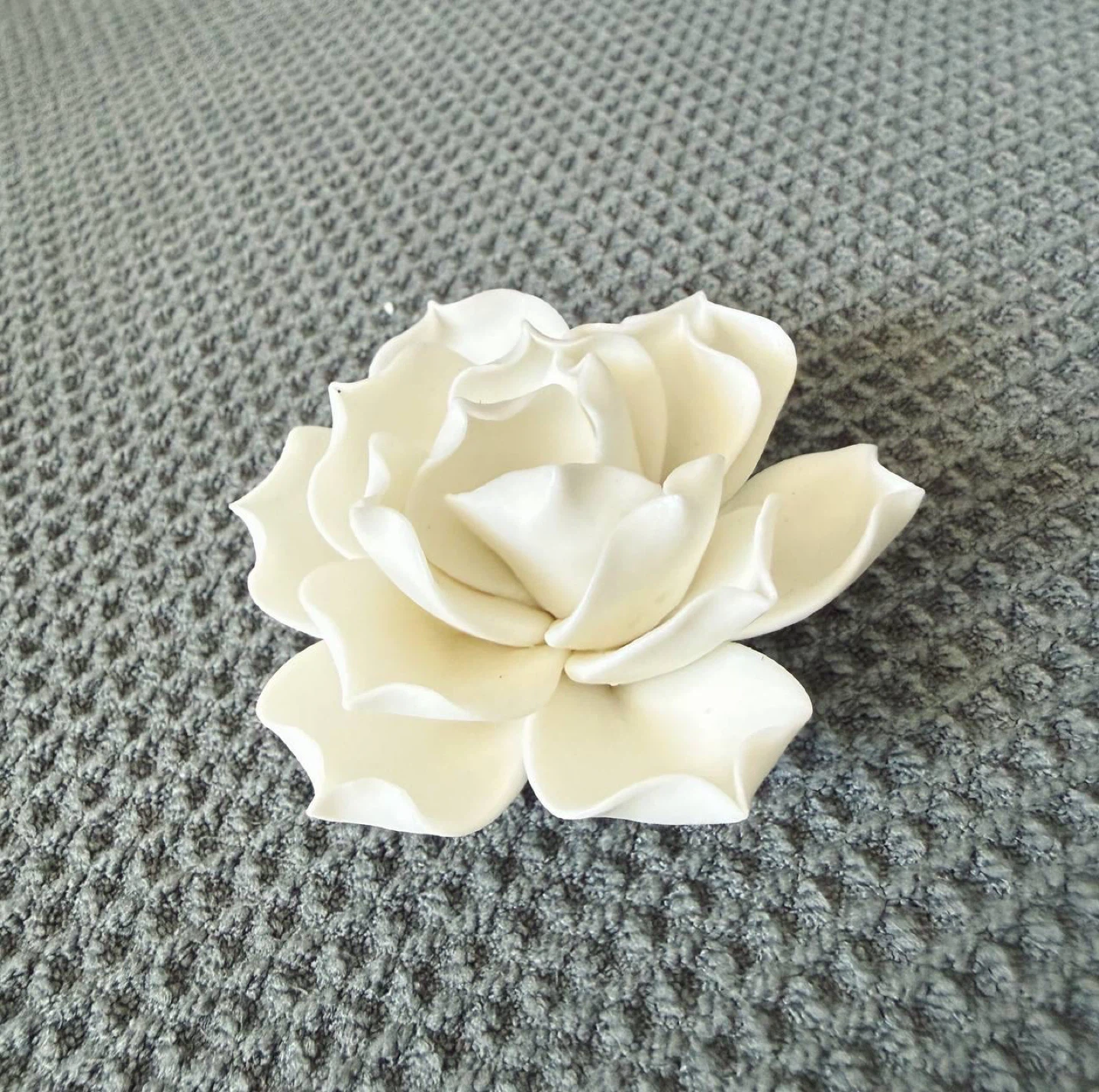 Mini white lotus incense holder - photo 3