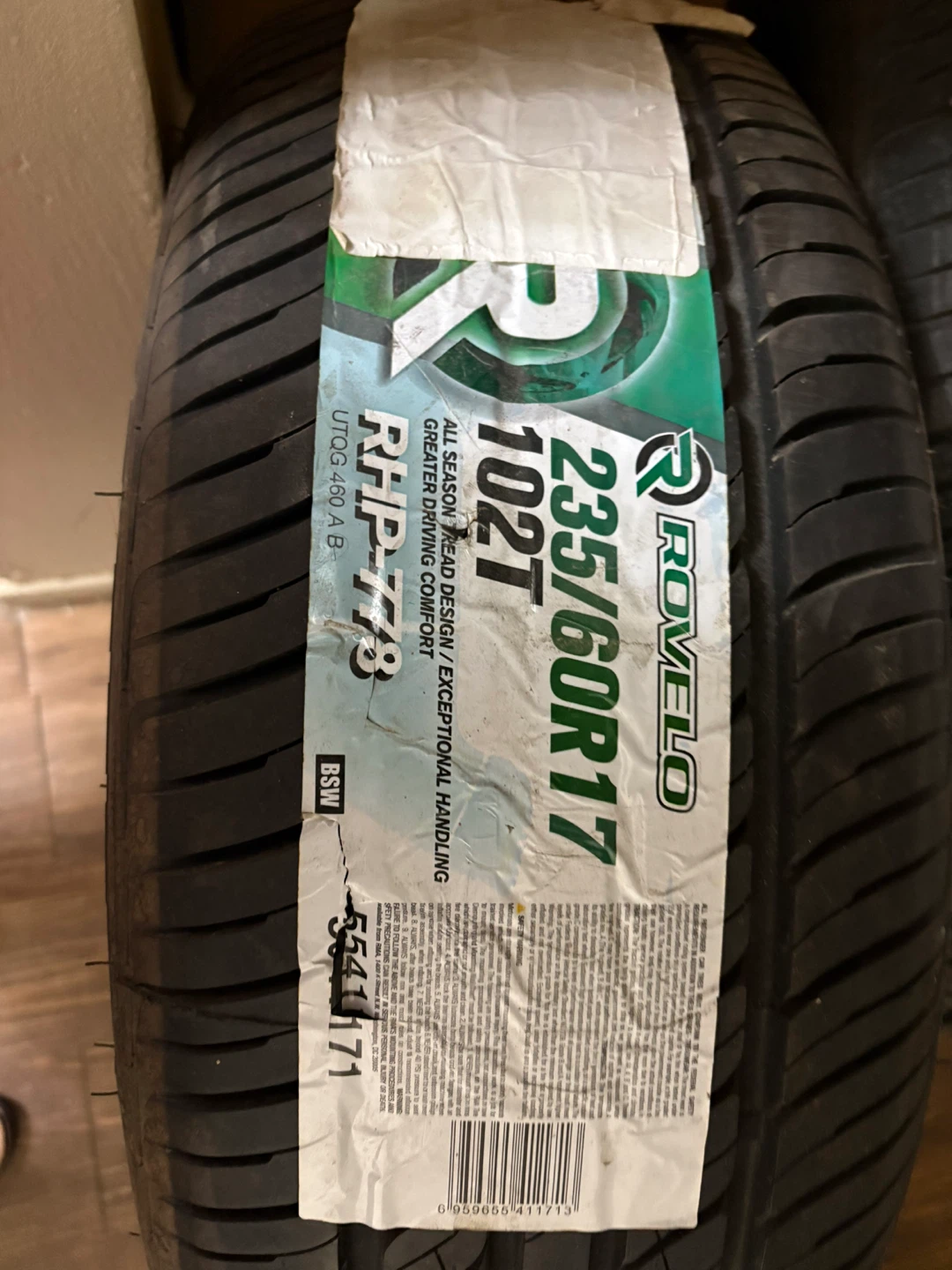 ROVELO 235/60R17 Tires - Set of 2
