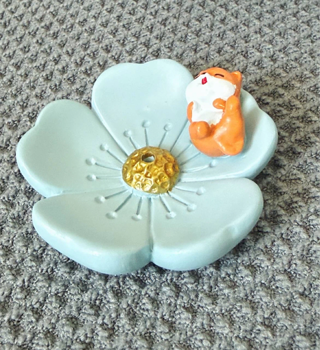 Cute Cat on Flower Incense Holder - photo 2