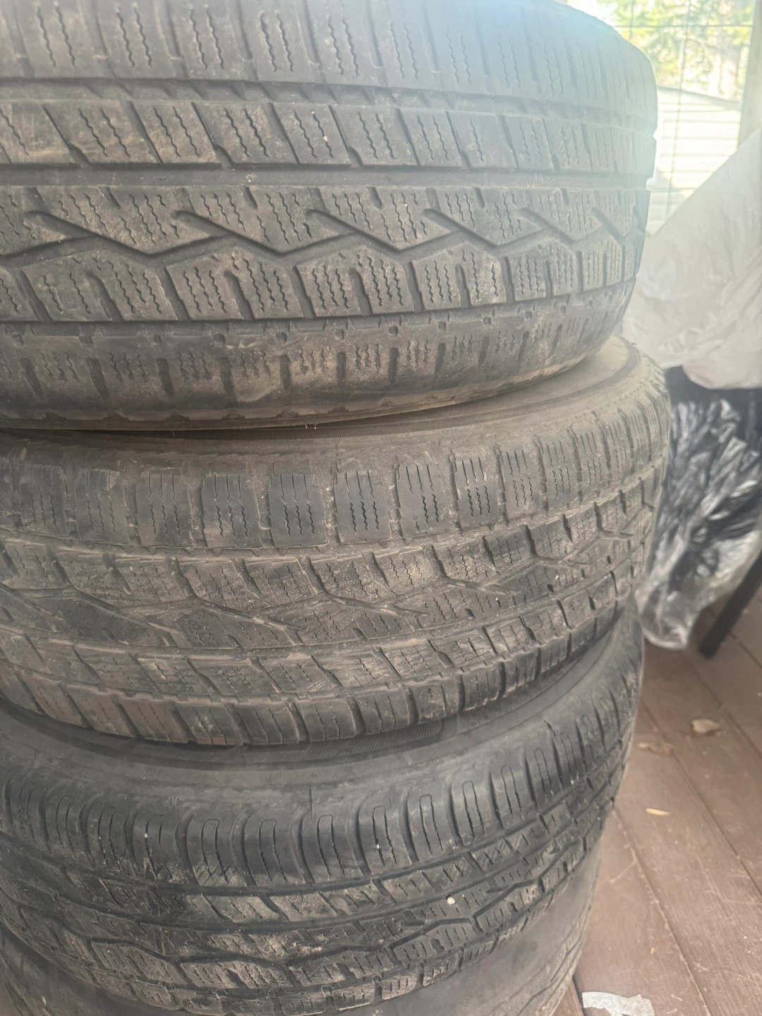 Set of 4 Toyota Sienna Tires on Rims - photo 5