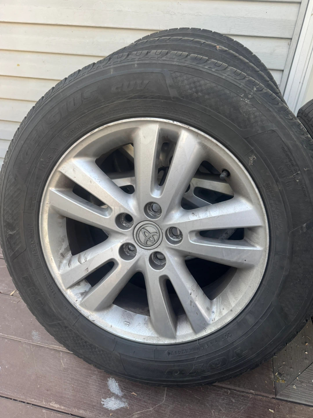 Set of 4 Toyota Sienna Tires on Rims
