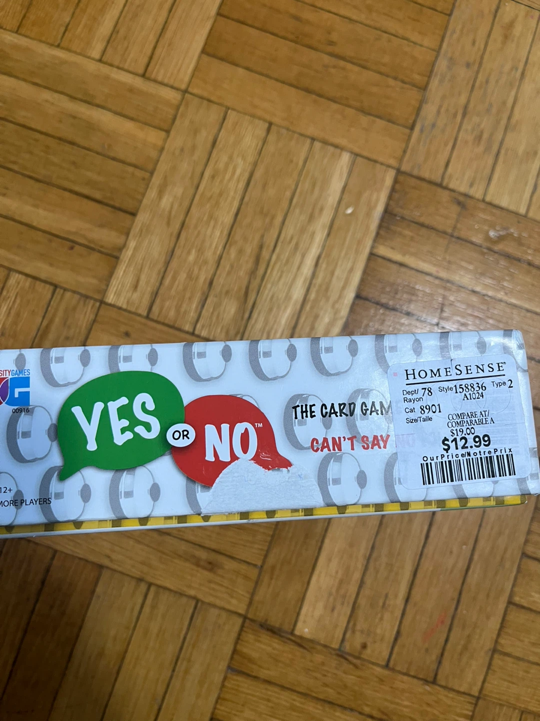Yes or No Card Game by University Games - photo 2
