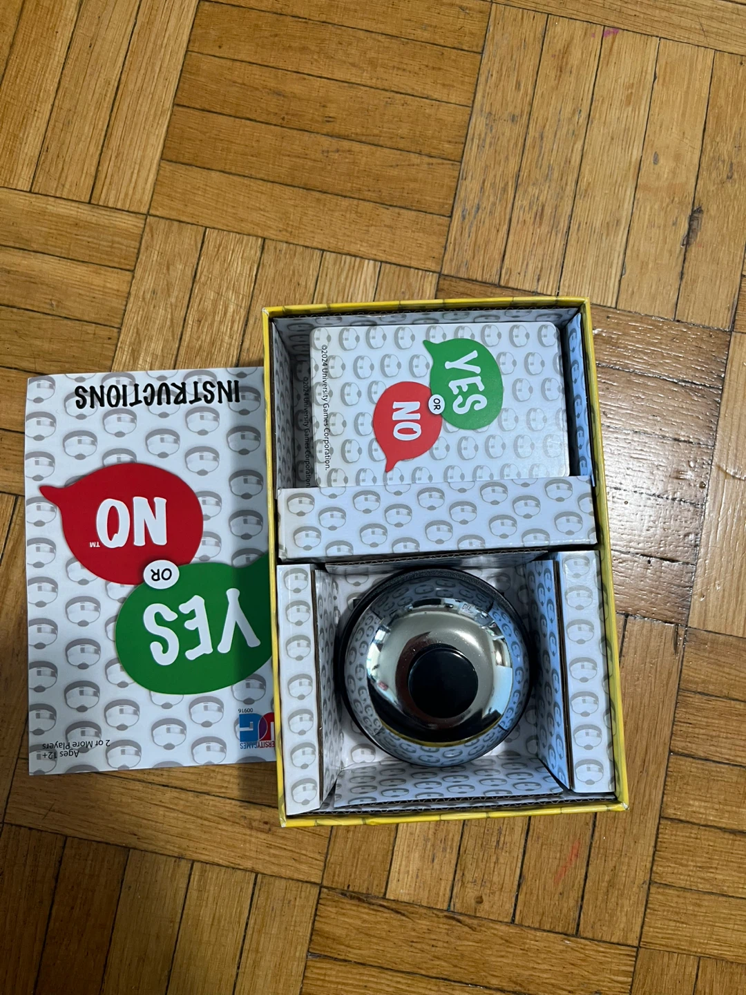 Yes or No Card Game by University Games - photo 3