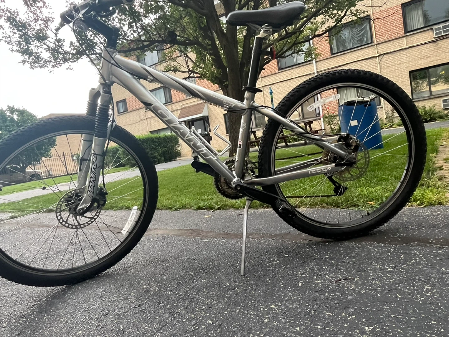 Giant Rincon Mountain Bike
