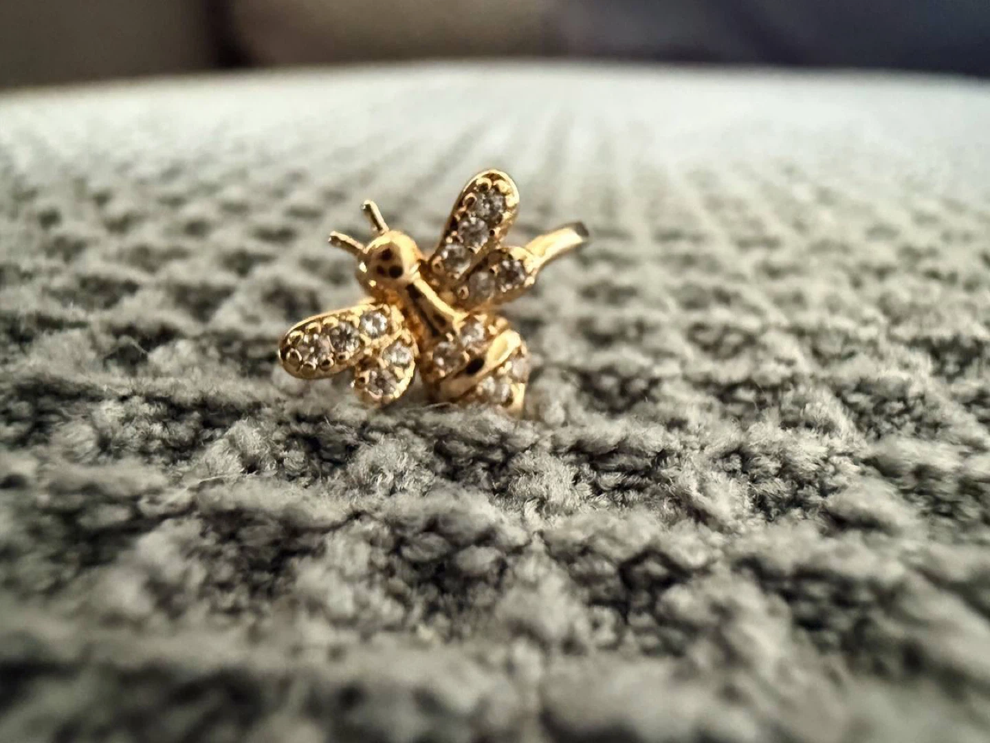 Crystal Bee Ear Cuff - photo 5