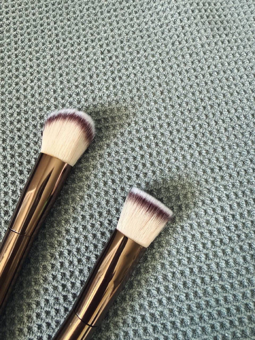 Double-Ended Foundation & Contour Makeup Brush – Set of 2 - photo 4