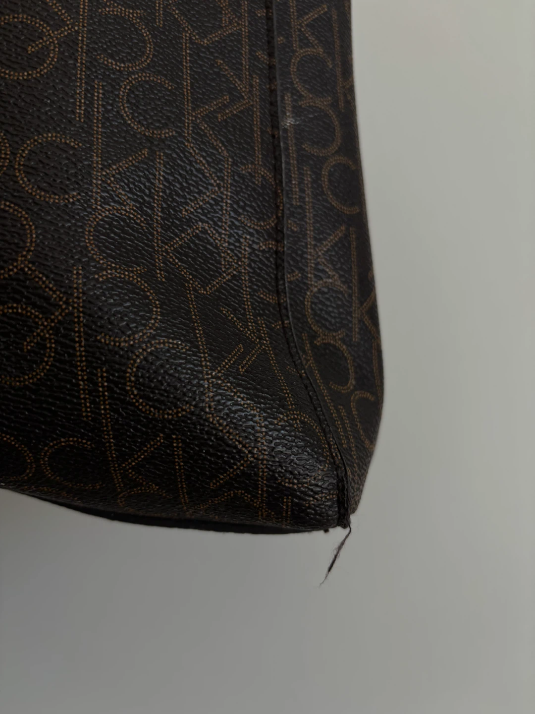 Calvin Klein Monogram Tote Bag - photo 3