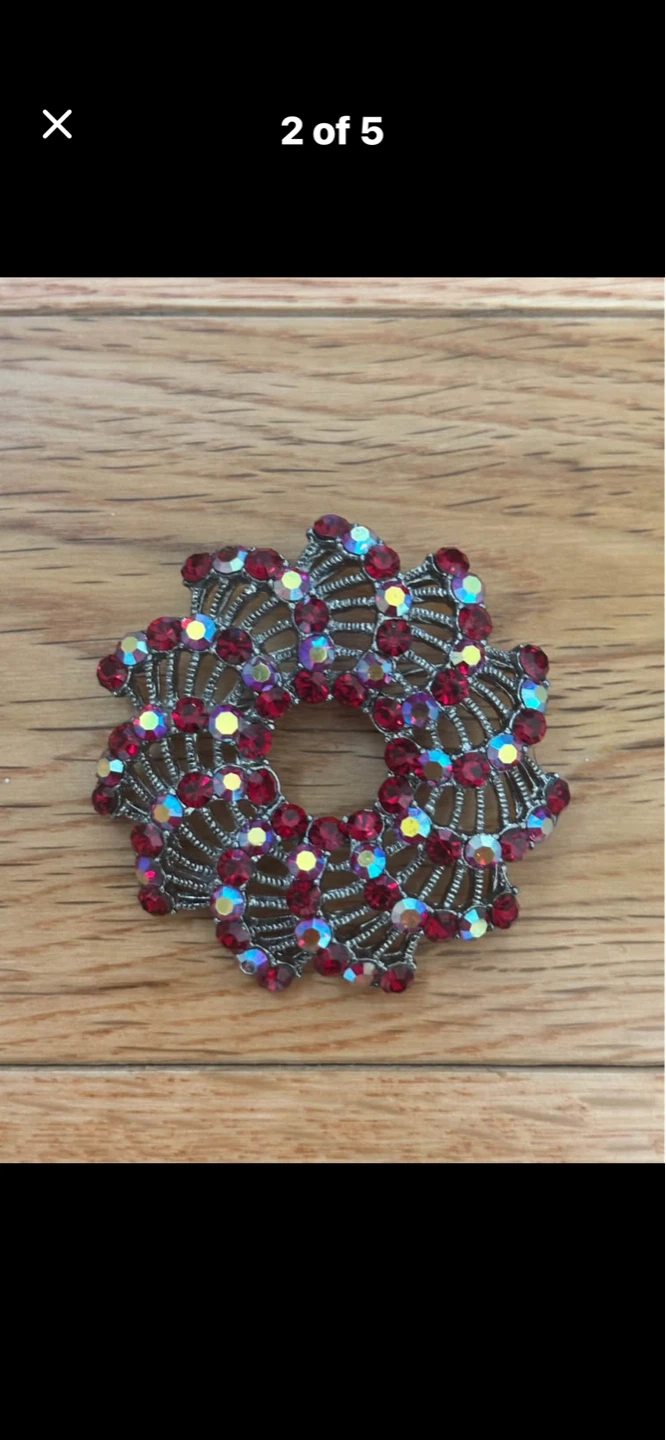 Vintage Red Rhinestone Wreath Brooch