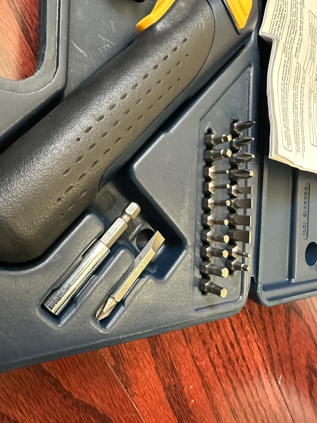 Mastercraft 3.6V Cordless Screwdriver with Bit Set - photo 3