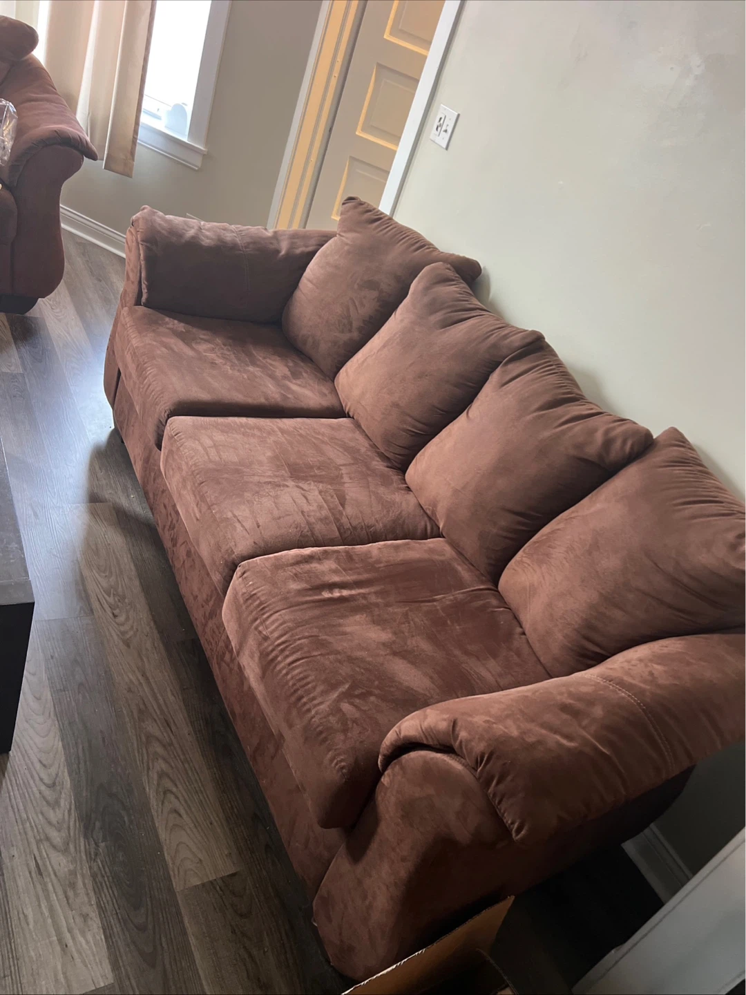 FREE SOFAS TO PICK UP ASAP