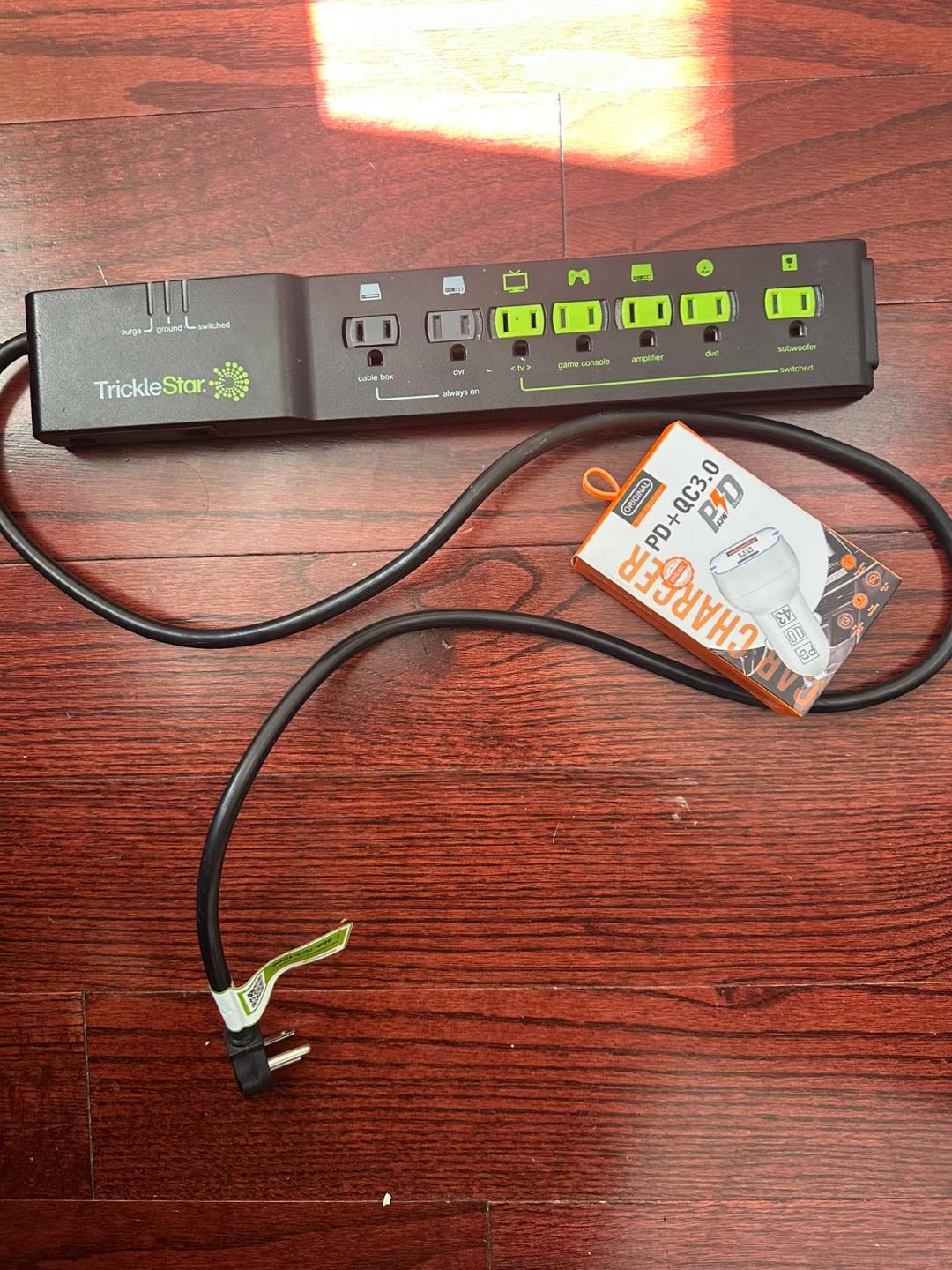 TrickleStar TS1810 7-outlet Power Strip+ - photo 3