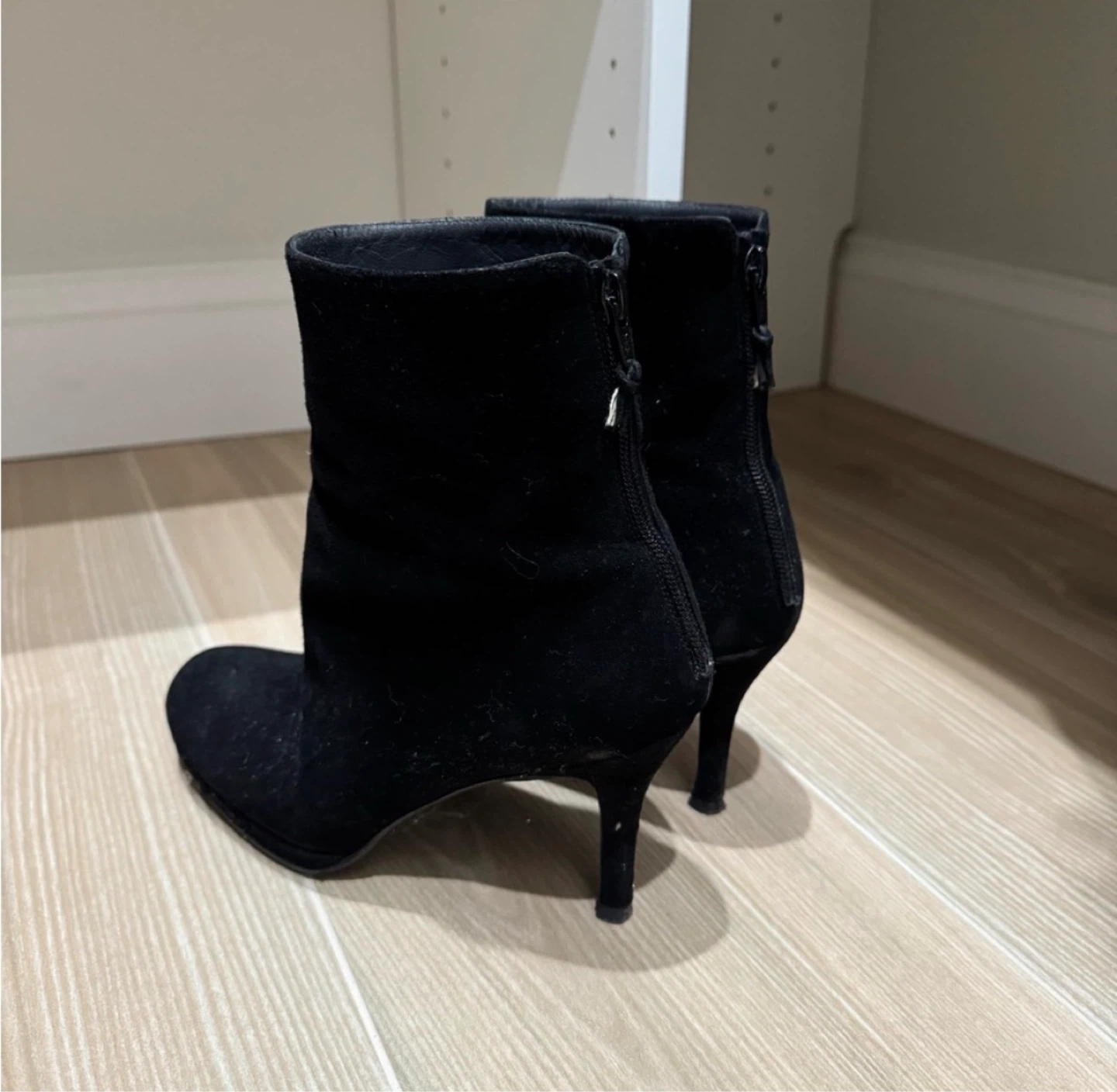 Stuart Weizman Suede Boots 7 - photo 2
