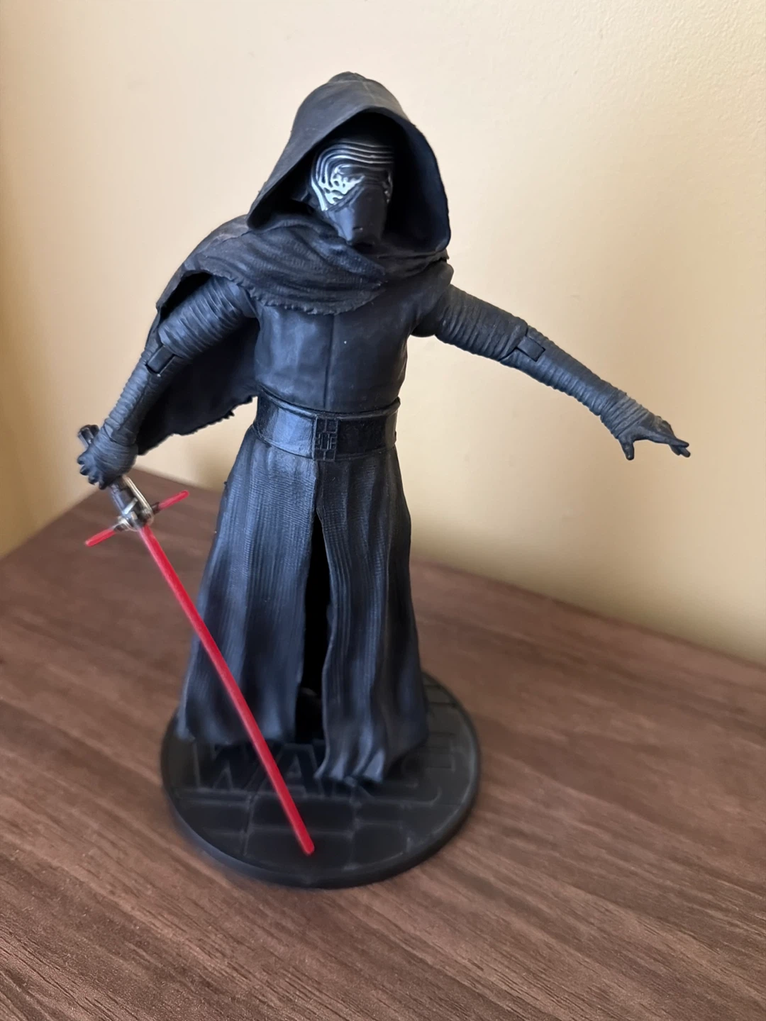 Star Wars Kylo Ren Figure
