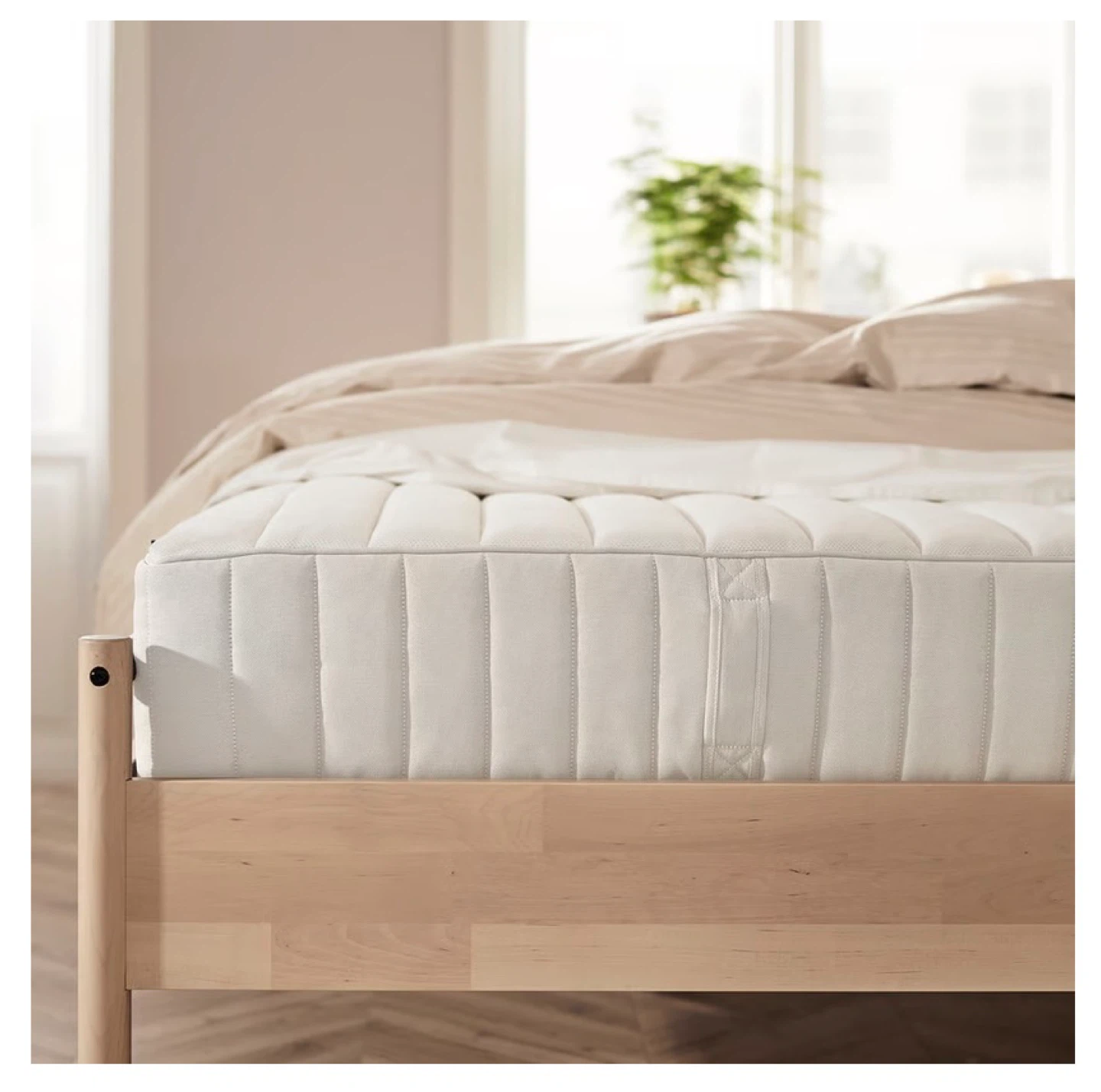 IKEA VALEVÅG Queen Mattress
