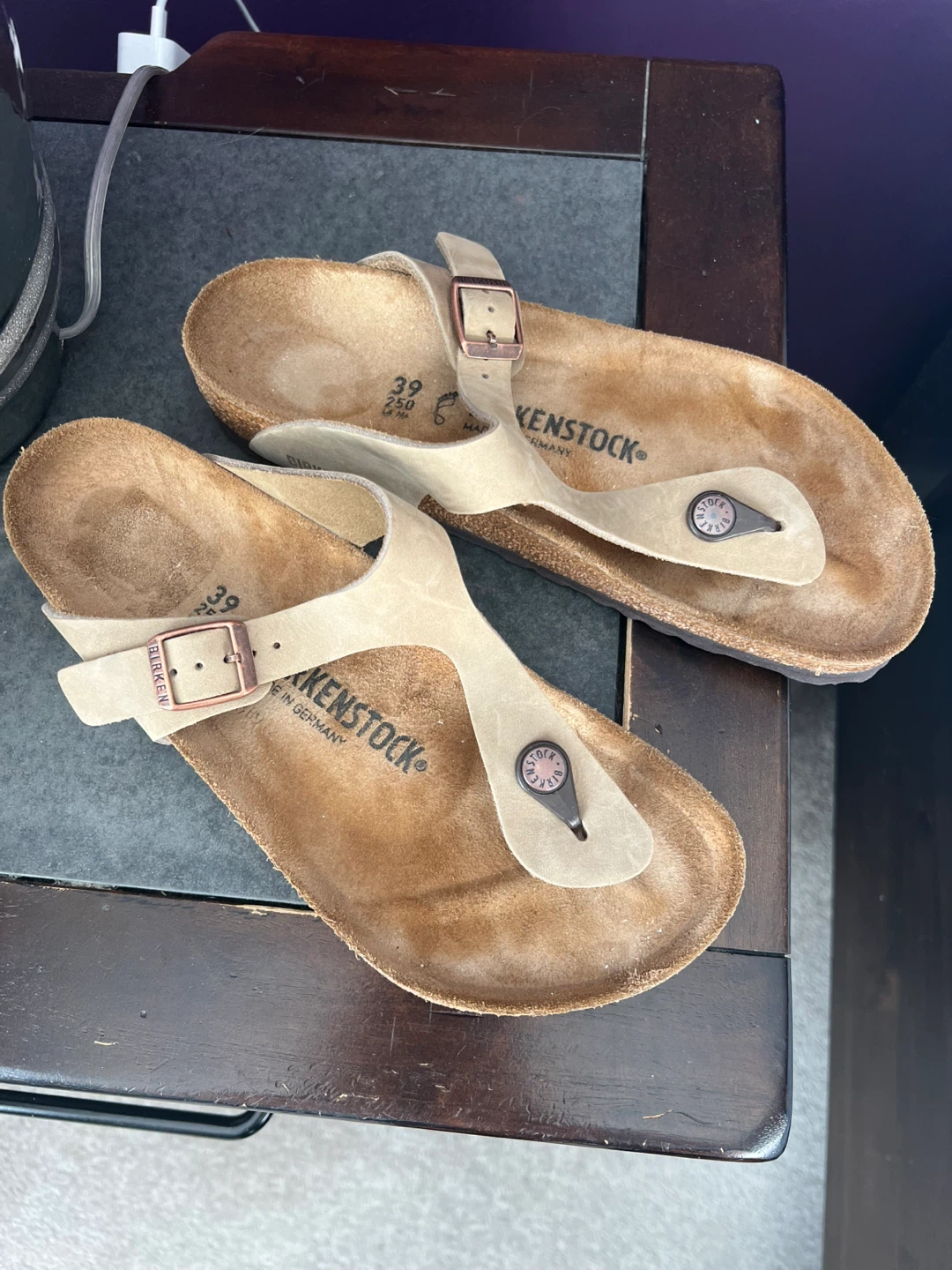 Like new Birkenstock Sandals Size 8