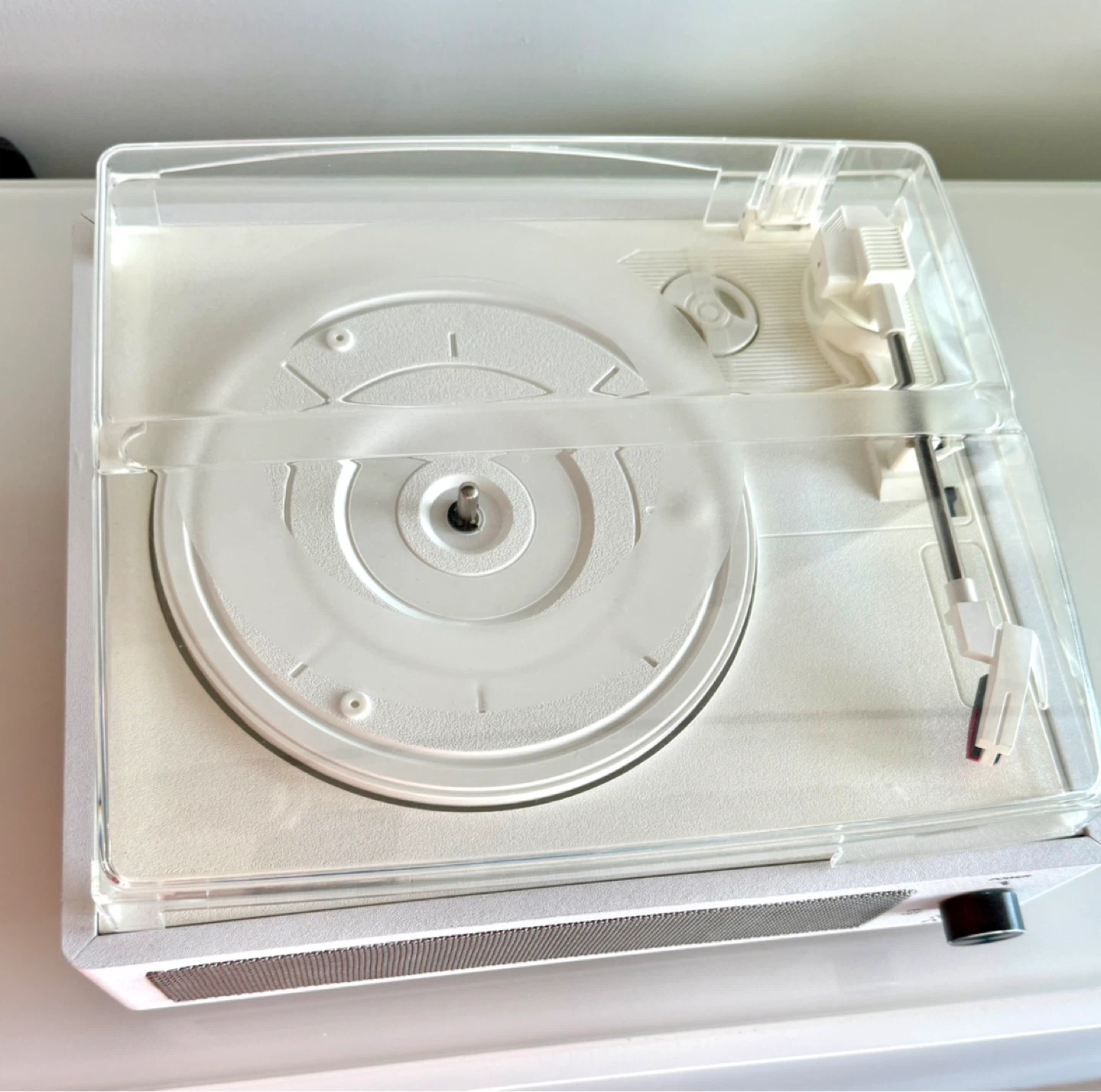 Record Player with Built-In Speaker - photo 2