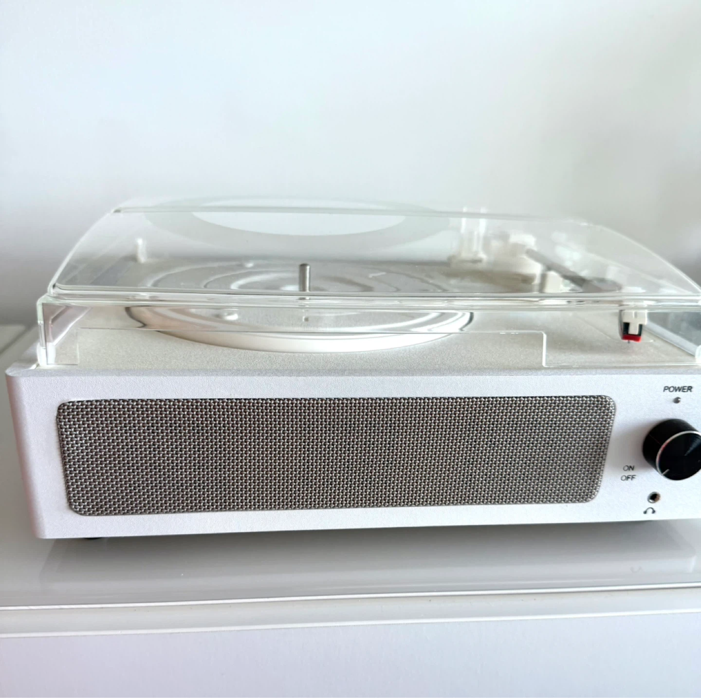 Record Player with Built-In Speaker - photo 5