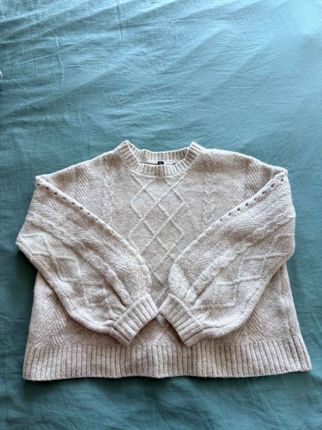 Divided H&M Cable Knit Sweater - Size M