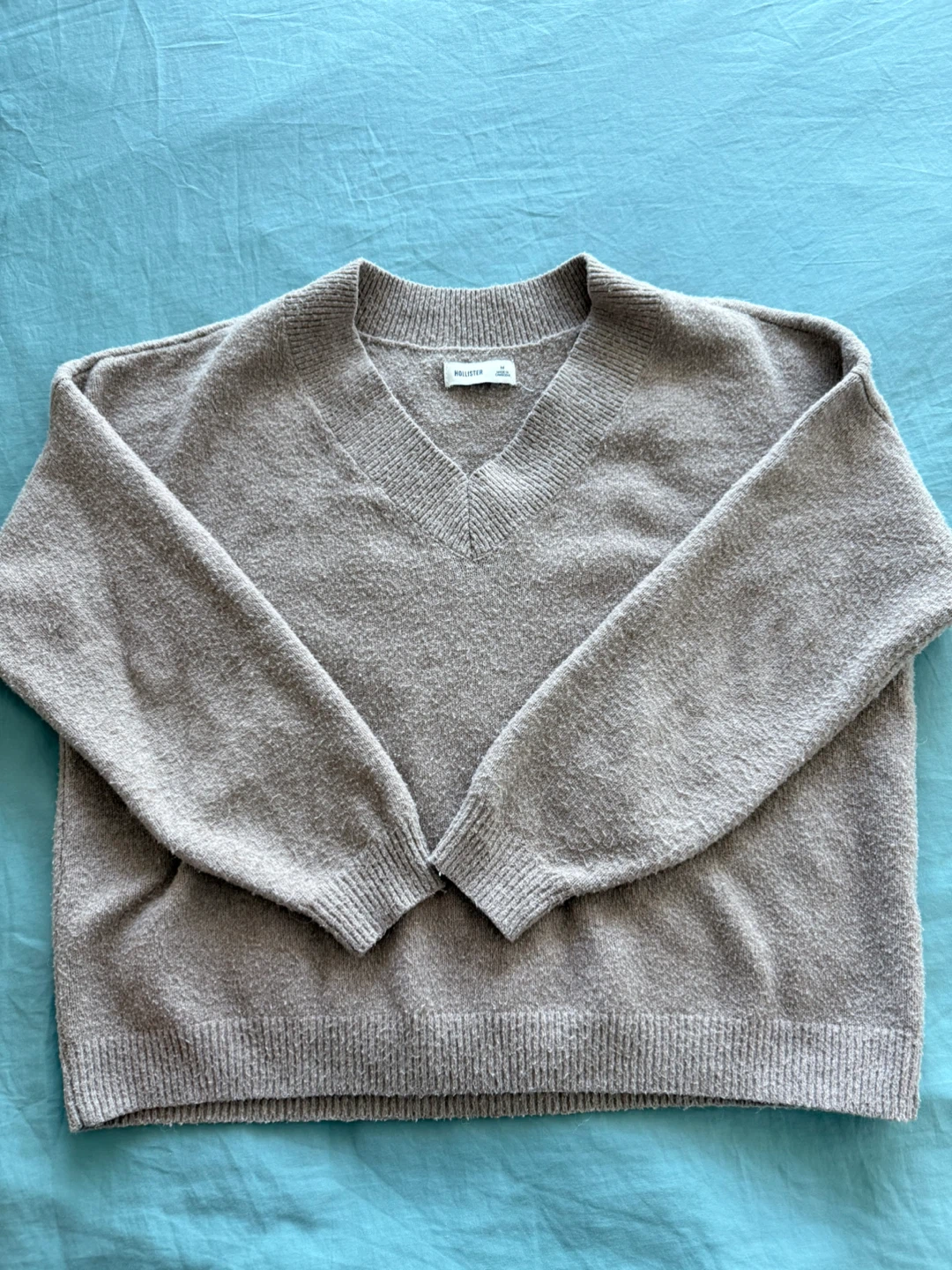 Hollister V-Neck Sweater - Size M