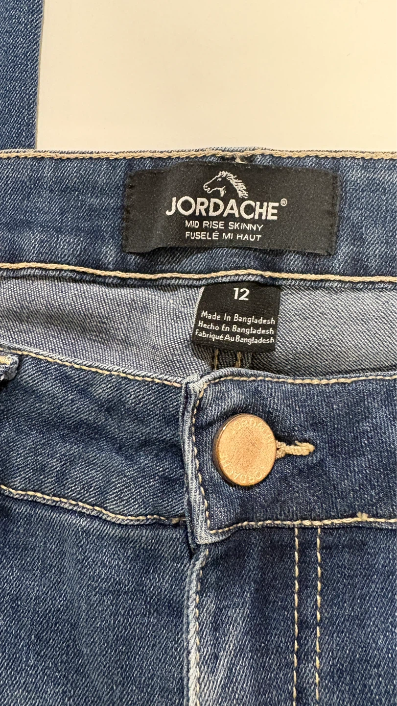 Jordache Mid Rise Skinny Jeans Size 12