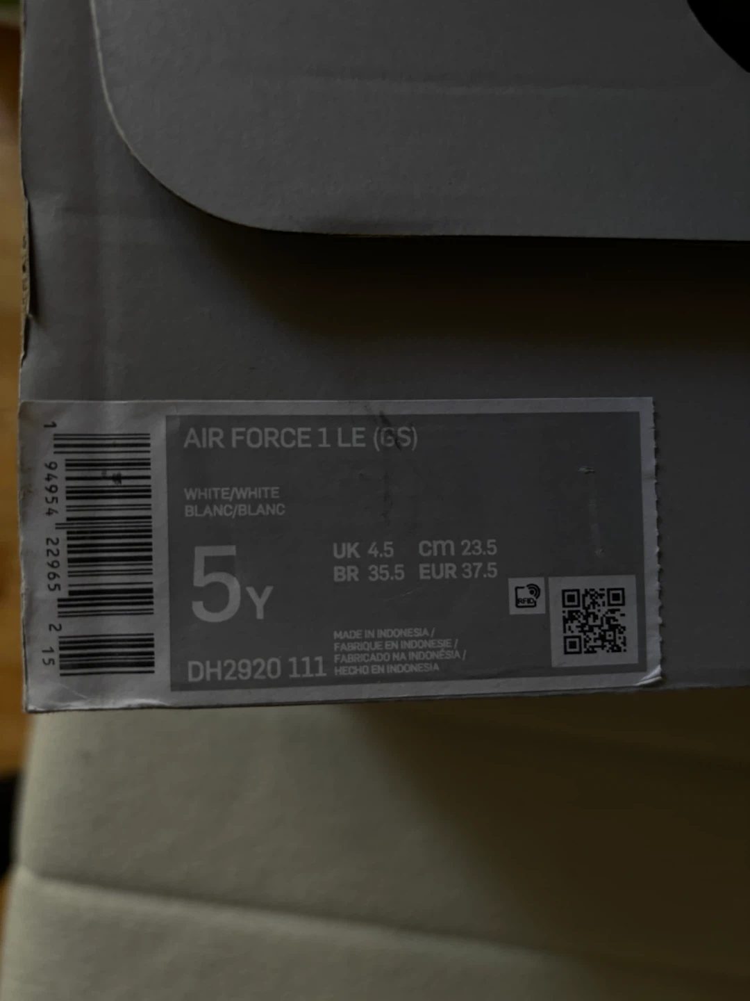 Nike Air Force 1 LE White Sneakers Size 5Y - photo 4