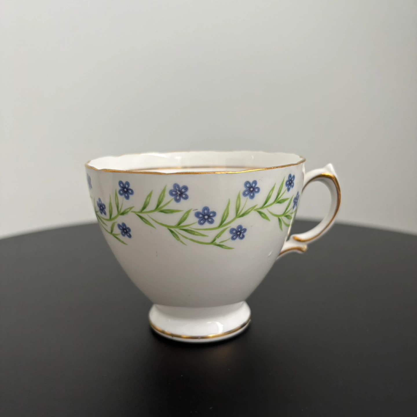 Royal Vale Tea Cup & Saucer - photo 2