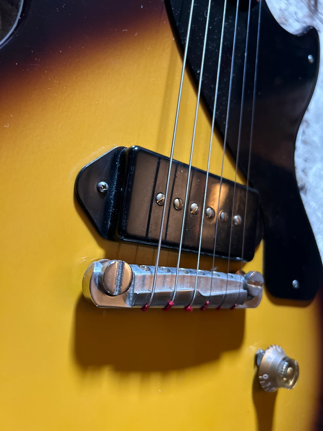 Gibson Les Paul Junior Guitar - photo 4