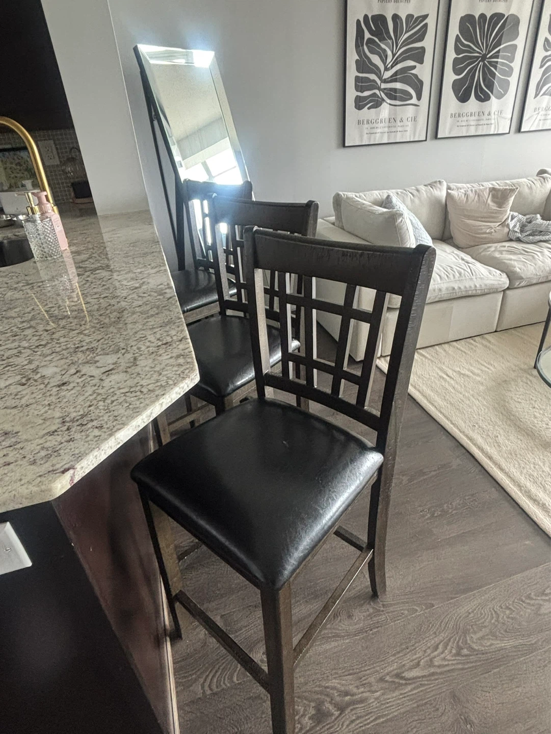 Set of 4 Wooden Bar Stools with Padded Seat - photo 2