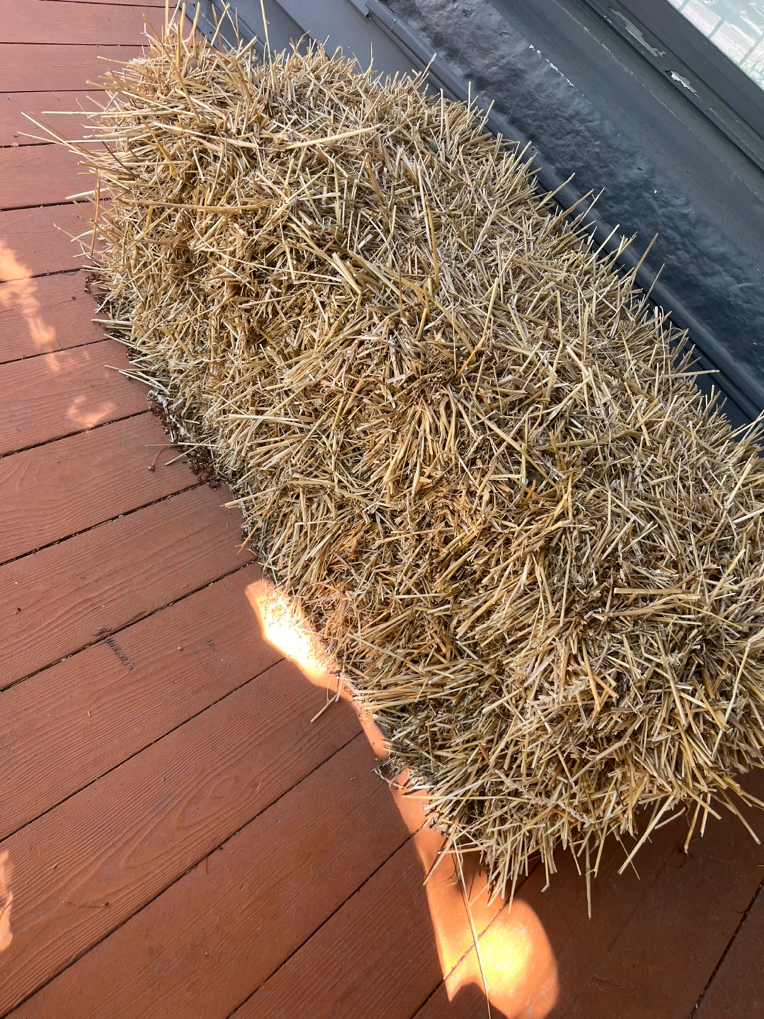 Hay bale prop - photo 2