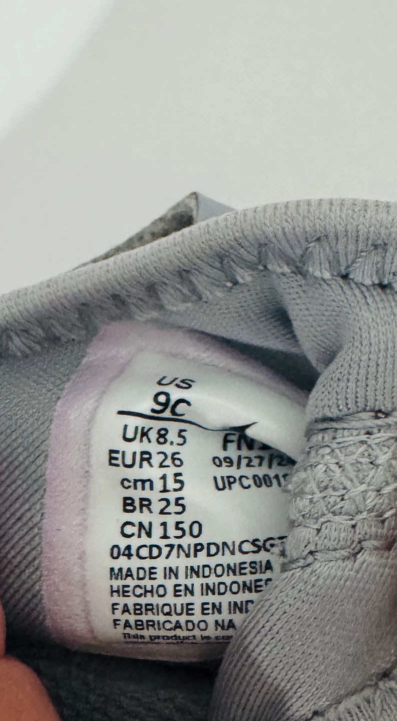 Nike Kids Grey Slip-On Shoes Size 9C - photo 4