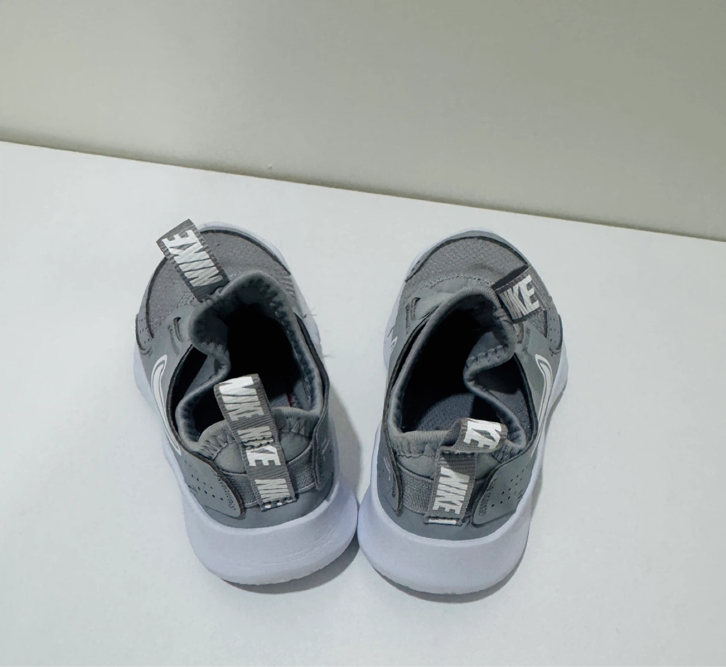 Nike Kids Grey Slip-On Shoes Size 9C - photo 3