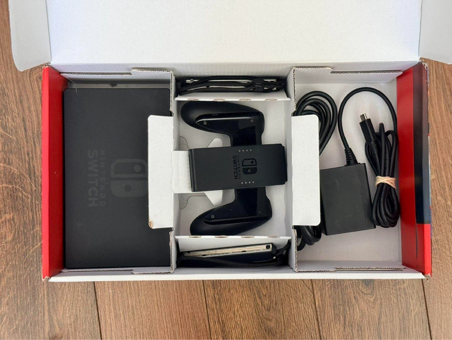 Nintendo Switch Console + Limited Editon Game - photo 4