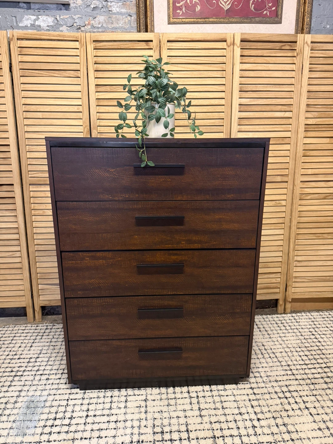 Dresser