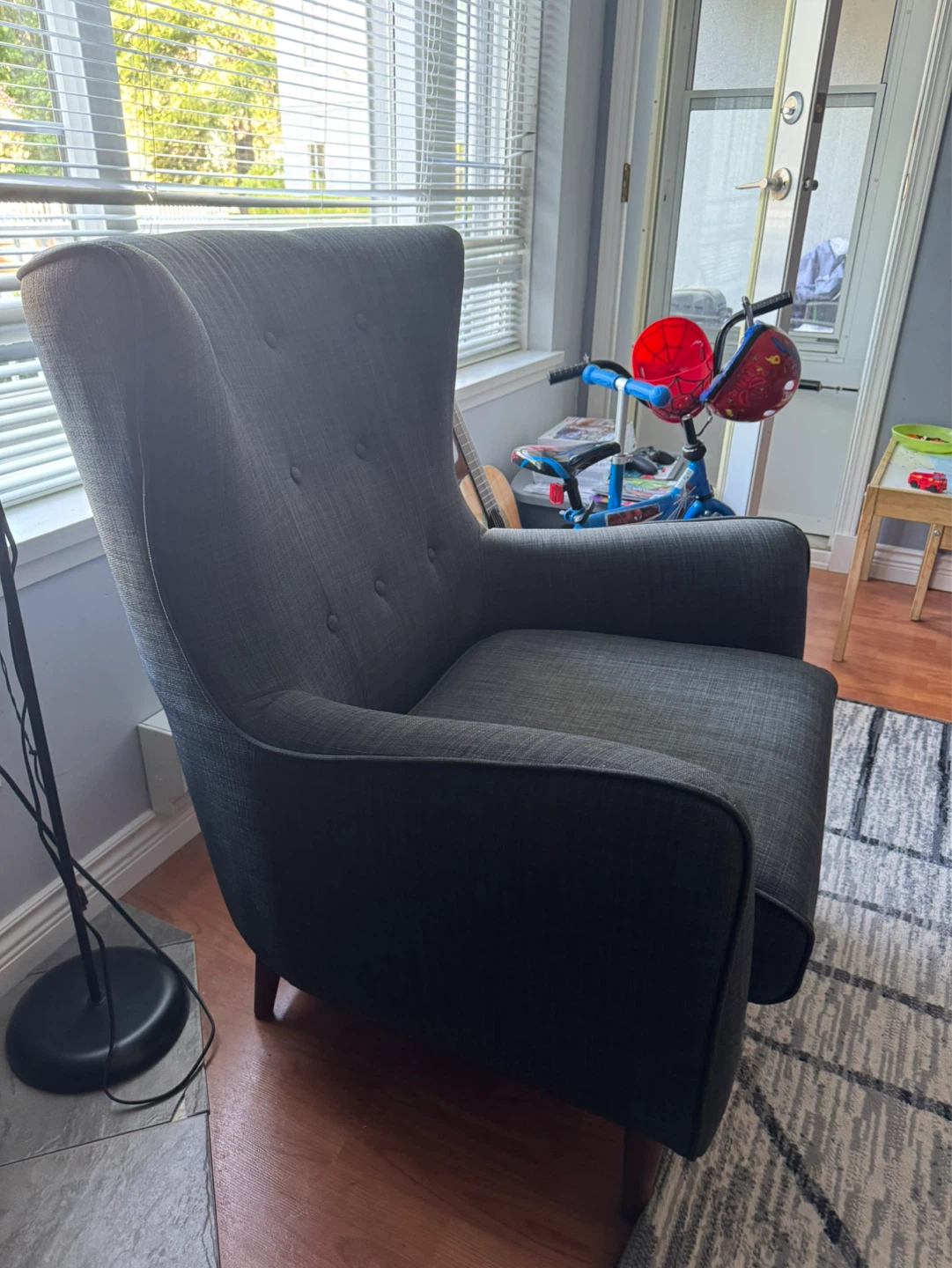 POLO contemporary tufted armchair - Structube
